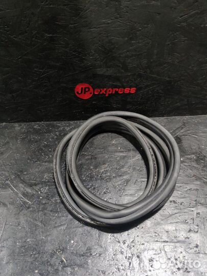 Уплотнитель крышки багажника Bmw 5 E61 N52B25 2007