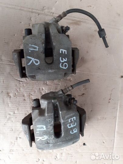 Суппорт передний правый бмв E39 95-03г.в