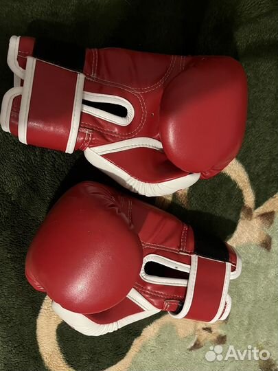 Reyvel Боксерские перчатки 10 oz