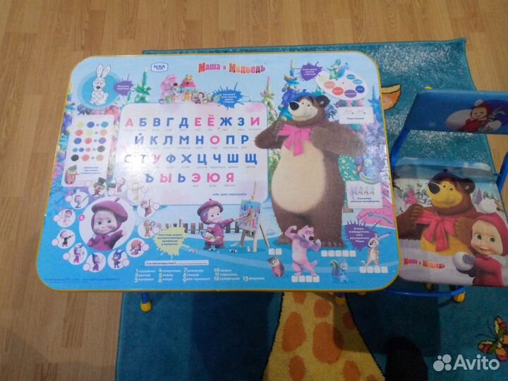 Стол и стульчик для ребенка