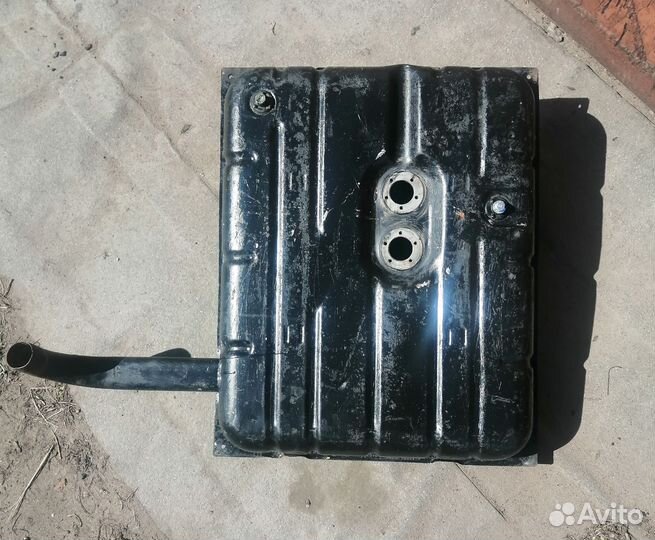 Бензобак Волга