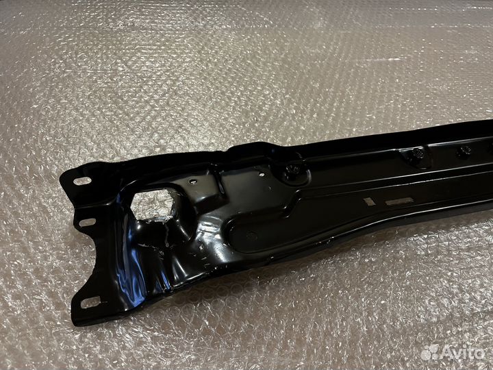 Верхняя панель телевизора Mercedes GLK X204 новая