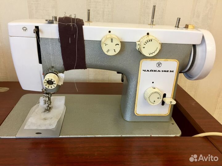 Швейная машинка электрическая