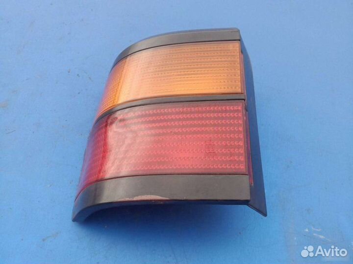 Фонарь задний левый Volkswagen Passat B3