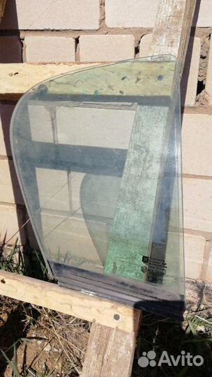 Opel Astra H стекла двери задней правой