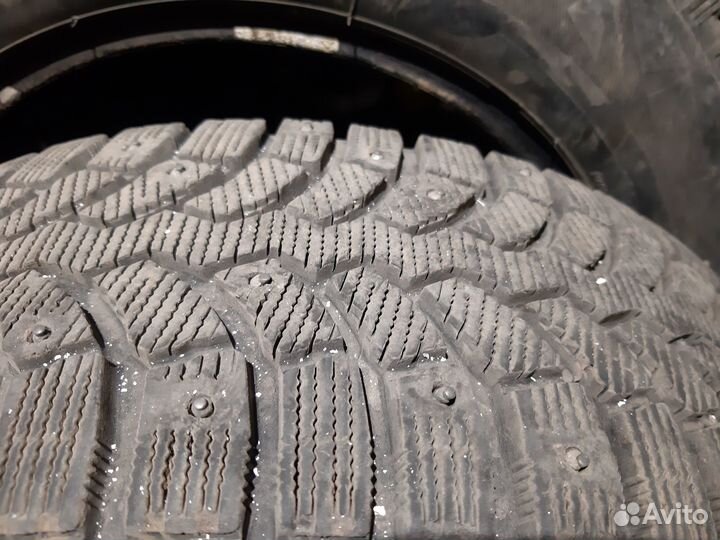 Bridgestone Blizzak Spike-01 185/65 R15 88