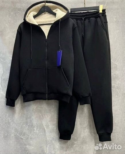 Спортивный костюм утепленный