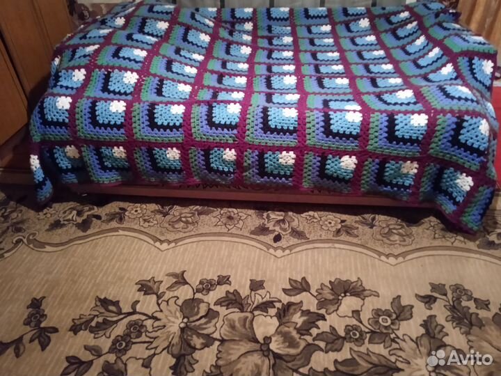 Стенка 8000, плед 5000