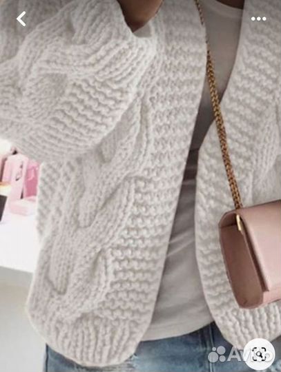 Бомбер,цвет Белый, р-р 46-52, Новый