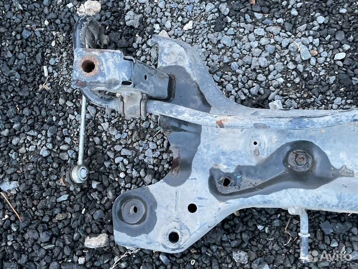 Подрамник передний Фольксваген Поло седан