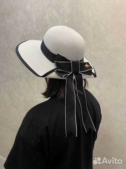 Белая и черная шляпы