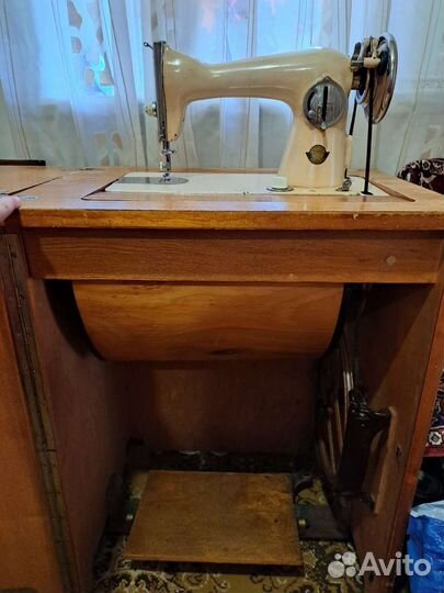 Швейная машинка ножная подольск