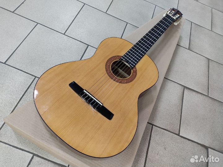 Классическая гитара Hohner HC 06