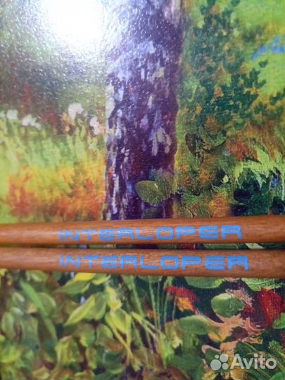 Лук interloper
