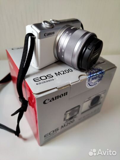 Фотоаппарат системный Canon EOS M200 WH M15-45