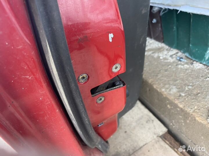 Дверь передняя левая mitsubishi space star