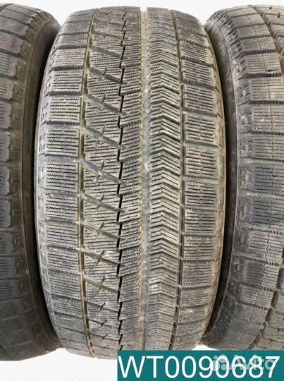 Bridgestone Blizzak VRX 215/50 R17 95T