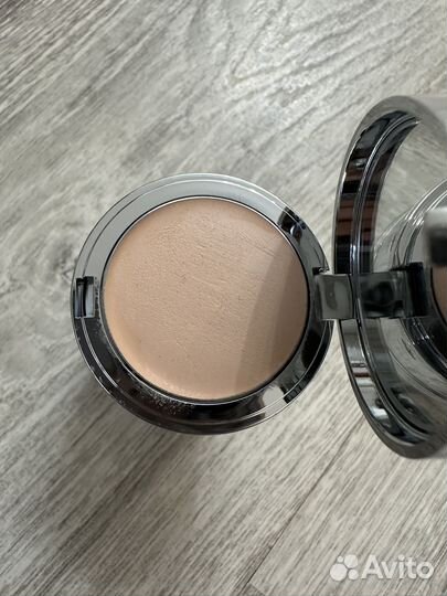 Тональное средство la prairie