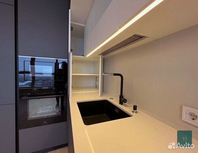 Встроенный кухонный гарнитур