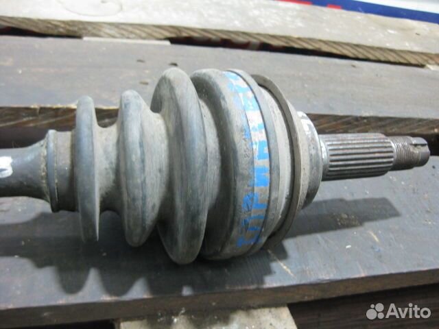Полуось передняя левая Toyota Sprinter (91-02 года