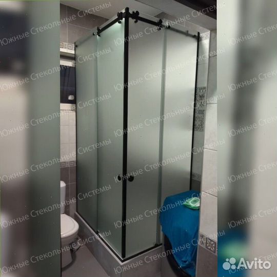 Душевой стеклянный уголок 100*100