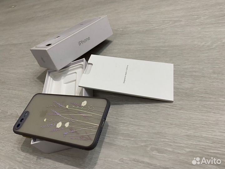 iPhone 8 Plus, 128 ГБ