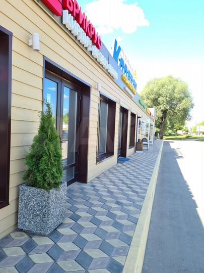 Торговая площадь, 65 м²
