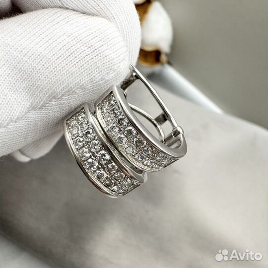 Золотые серьги с бриллиантами 1,04 ct 585 пробы