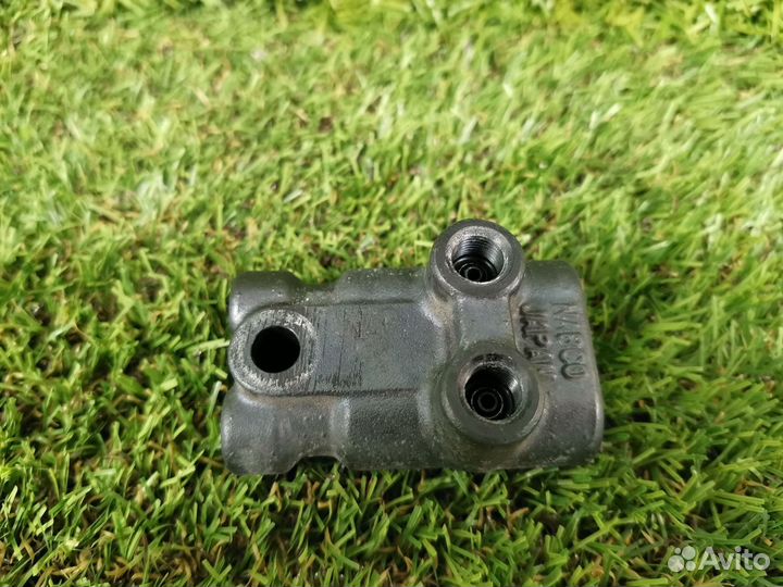 Тормозной распределитель Subaru Forester SG SG5