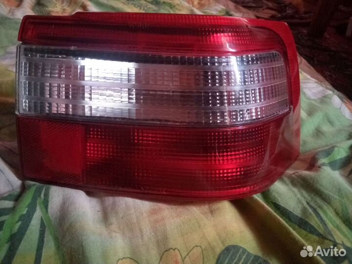 Продам правую заднюю фару на ваз 2110,2112