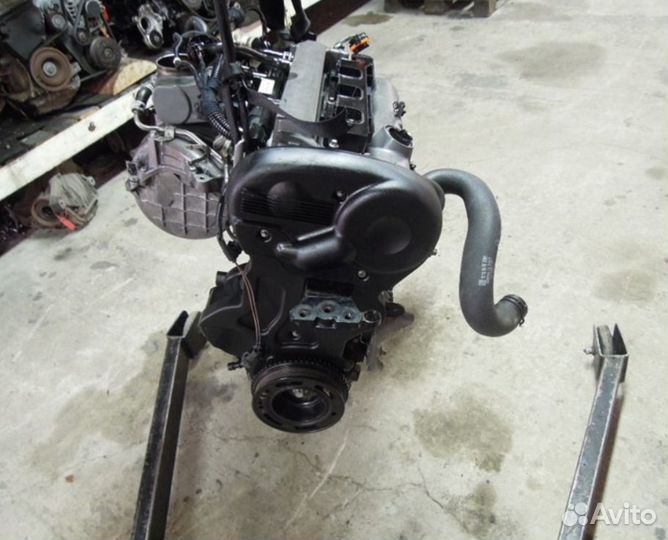 Двигатель Opel Astra 2006г Z18XE 1.8 л Бензин