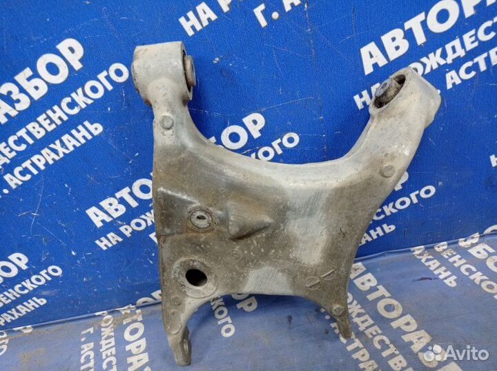 Рычаг задний нижний левый Bmw E65 седан 2004