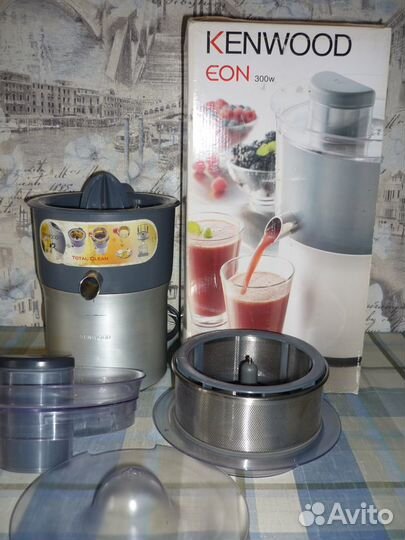 Соковыжималка Kenwood JE 900