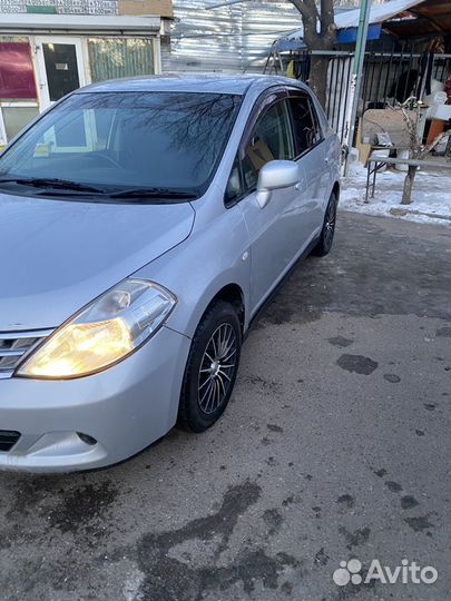 Nissan Tiida Latio 1.5 AT, 2008, 290 000 км