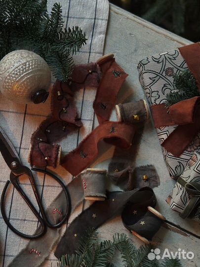 Ленты ручной работы для букетов и оформления