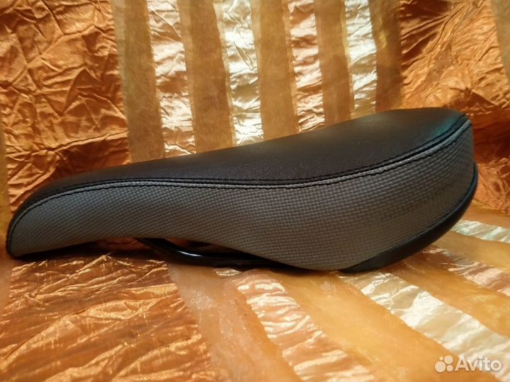 Велосипедное седло детское / подростковое