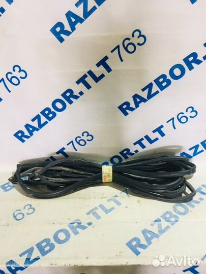 Уплотнитель двери mazda 3 bm 1.6 ат седан