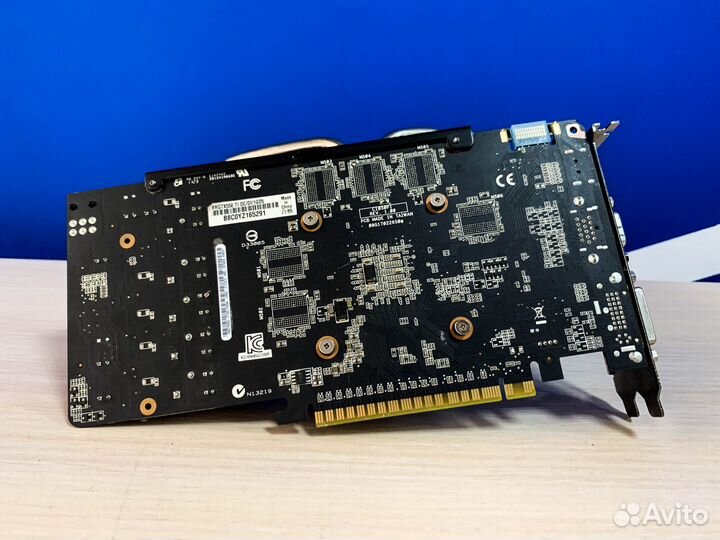 Видеокарта Asus GeForce GTX 550Ti 1Gb 192Bit