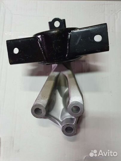 Подушка двигателя левая Chevrolet Cobalt