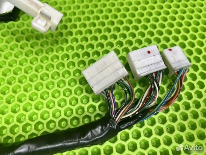 Проводка мультимедиа Toyota Land Cruiser Prado 120