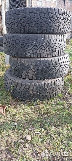 Dunlop SP Winter Ice 02 175/65 R14 82