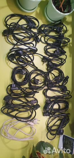 Лот проводов кабелей разных
