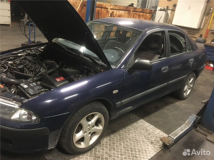 Разбор на запчасти Mitsubishi Carisma