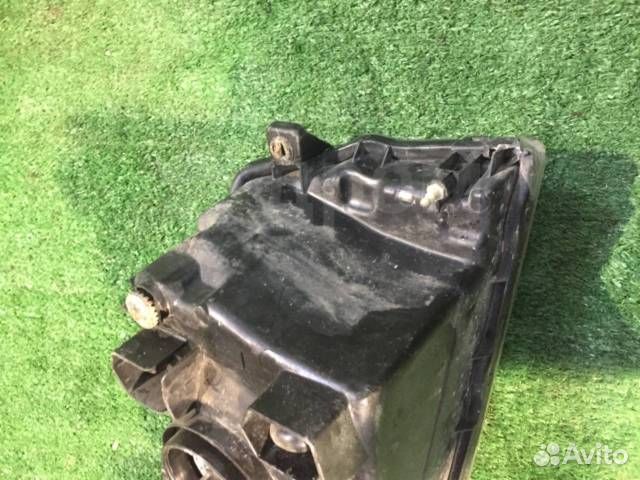 Фара Mitsubishi Pajero io