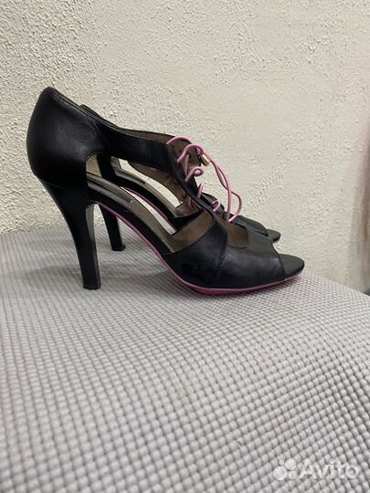 Босоножки женские 38