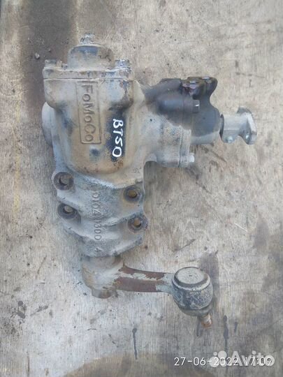 Механизм рулевого управления на Мазда вт-50 2010 г