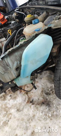 Бачок омывателя Ауди 80 Б4