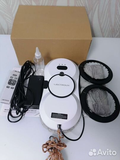 Робот мойщик окон с распылением