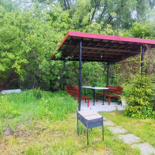 Комната 10 м² в 5-к., 2/2 эт.