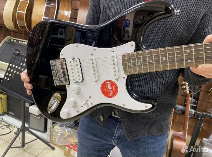 Электрогитара Fender Squier + Аксессуары